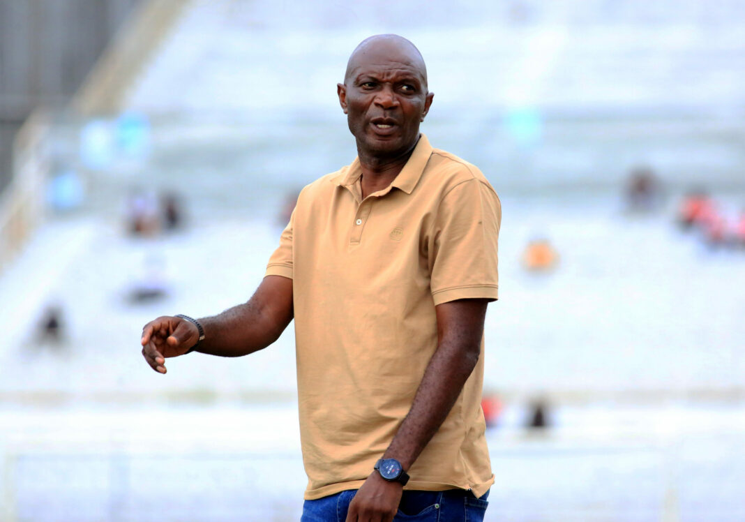 Kalisto-Pasuwas-FCB-Nyasa-Big-Bullets-reached-the-Castel-Challenge-Cup-semi-finals-following-a-4-0-victory-over-Ekwendeni-Hammers-at-Kamuzu-Stadium-scaled